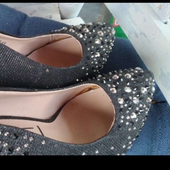 high heels - Picture 2 of 5